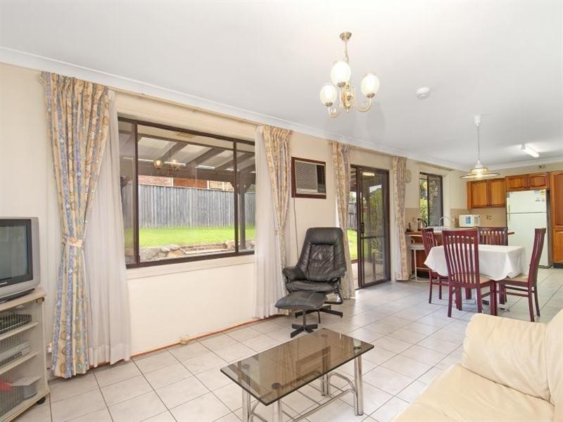 1 Pineview Place, Dural NSW 2158