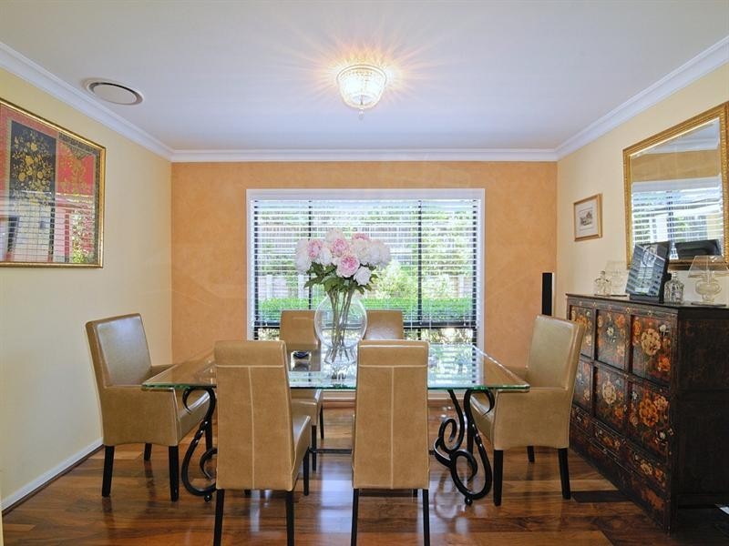 4 Clifton Place, Cherrybrook NSW 2126