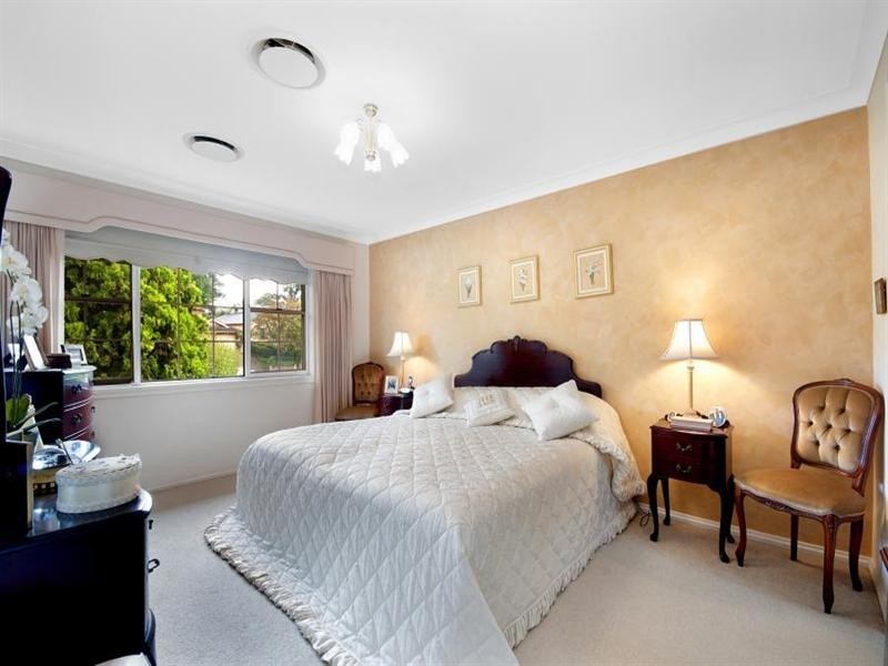 8 Brundy Close, West Pennant Hills NSW 2125