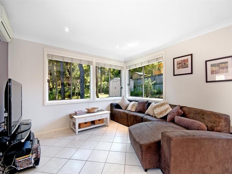 6 Lockyer Close, Dural NSW 2158