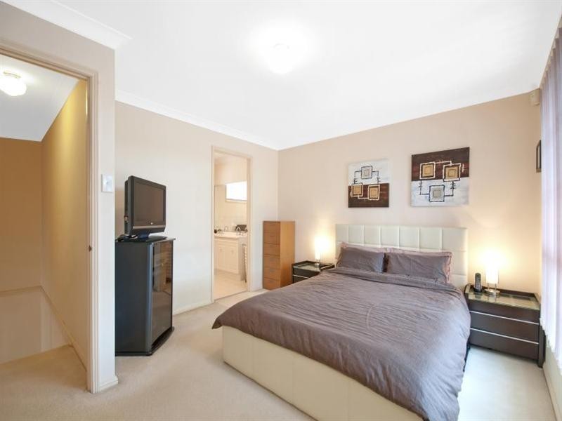 13 Lyndhurst Way, Cherrybrook NSW 2126