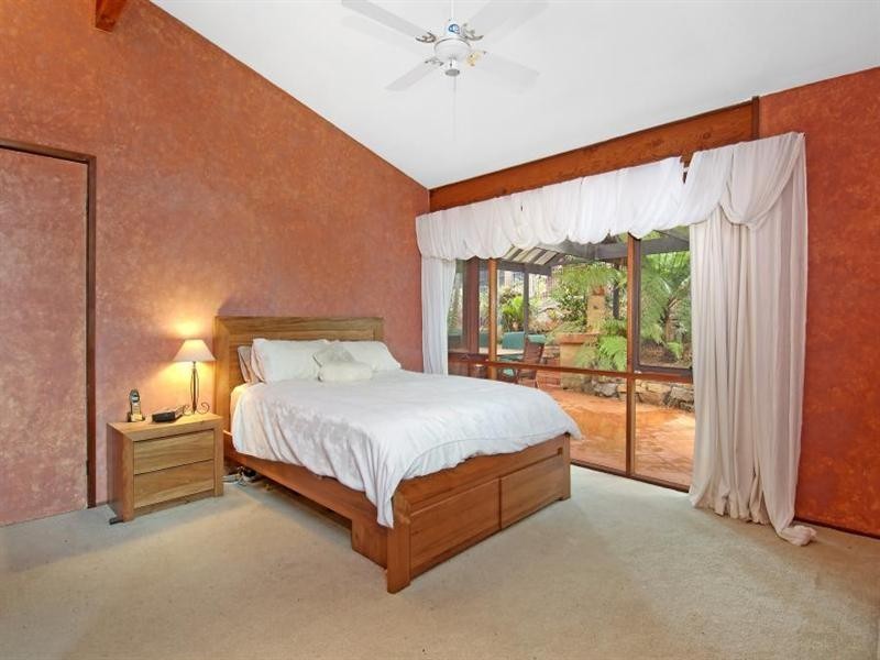 8 Copperleaf Place, Cherrybrook NSW 2126