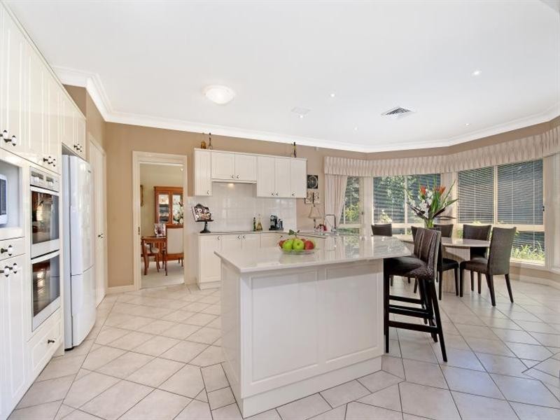 10 Clifton Place, Cherrybrook NSW 2126