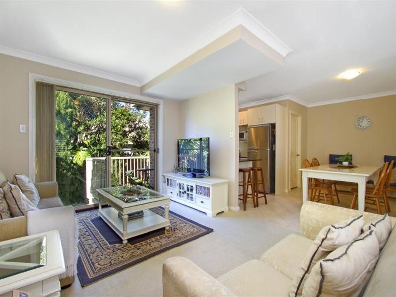8/125-127 Old Northern Road, Baulkham Hills NSW 2153