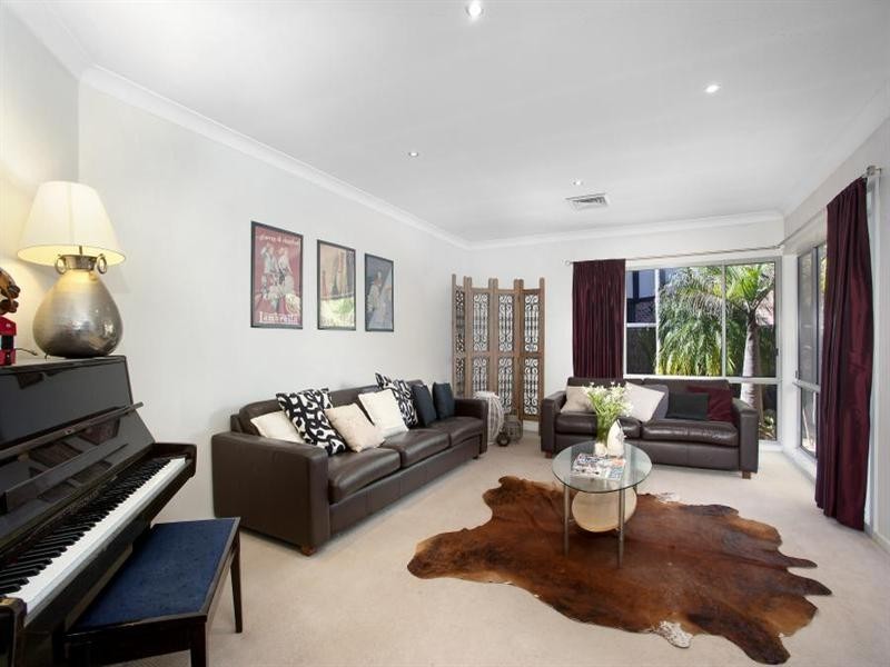 8 Wesley Place, Cherrybrook NSW 2126