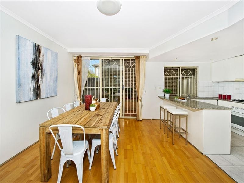 2/17 See Street, Kingsford NSW 2032