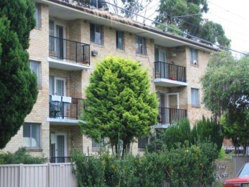 5 Longworth Avenue, Eastlakes NSW 2018