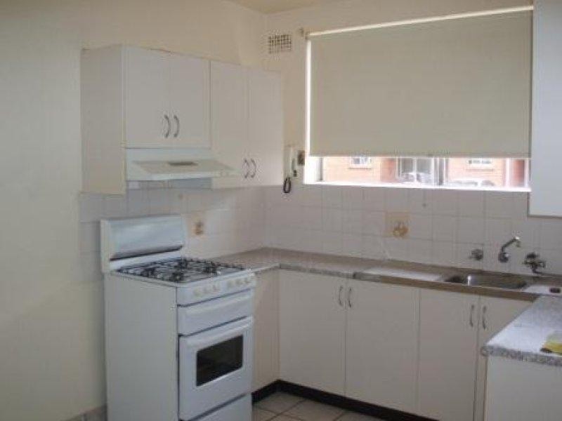 5 Longworth Avenue, Eastlakes NSW 2018