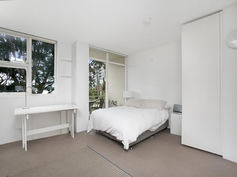 21/5-7 The Esplande, Elizabeth Bay NSW 2011