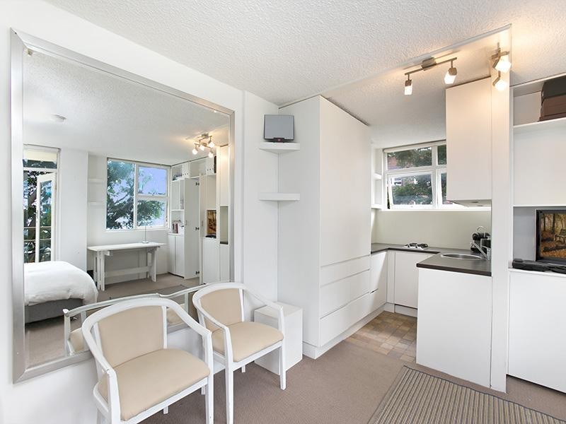 21/5-7 The Esplande, Elizabeth Bay NSW 2011