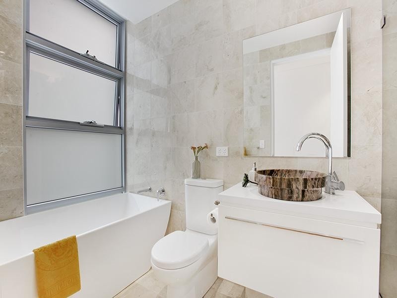 2b Ivy Street, Erskineville NSW 2043