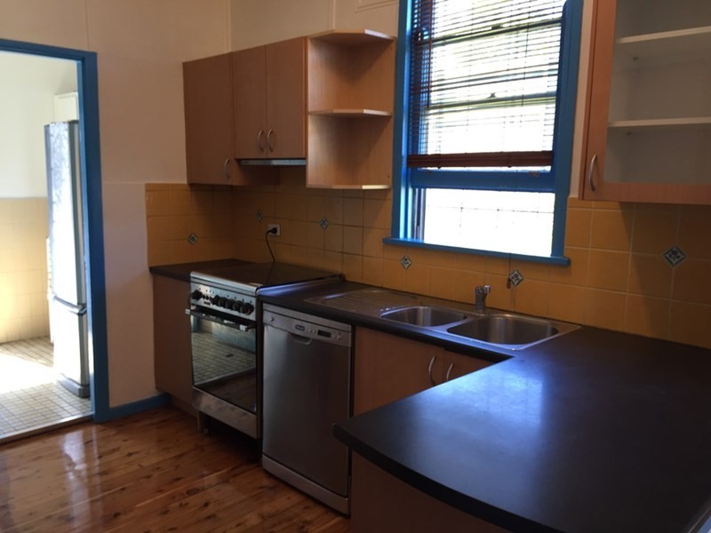 1369 Anzac Parade, Chifley NSW 2036
