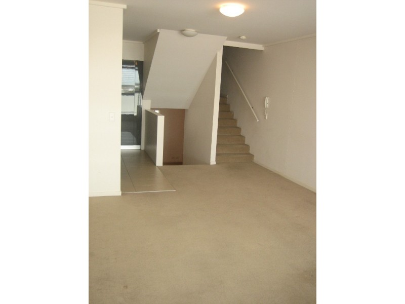 607c/2-6 Mandible Street, Alexandria NSW 2015