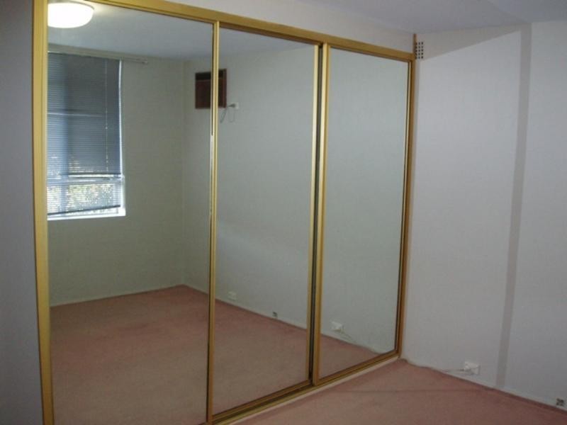 4/2 Maloney, Eastlakes NSW 2018