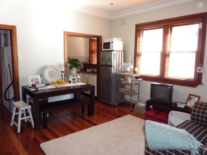 22 Milroy Avenue, Kensington NSW 2033