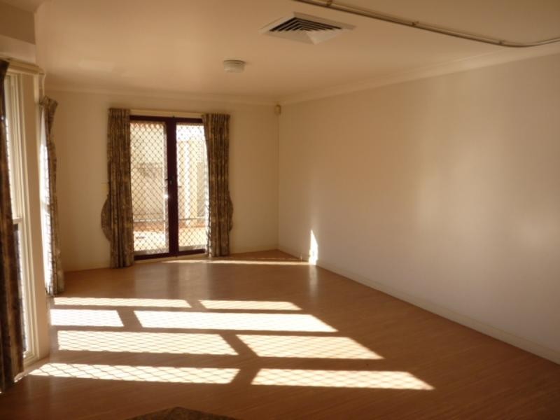 87 Brompton Road, Kensington NSW 2033