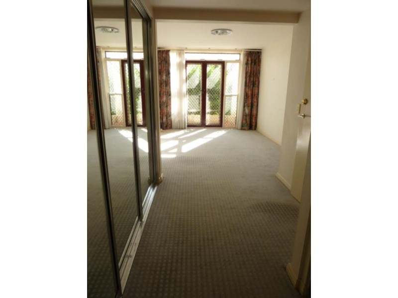 87 Brompton Road, Kensington NSW 2033