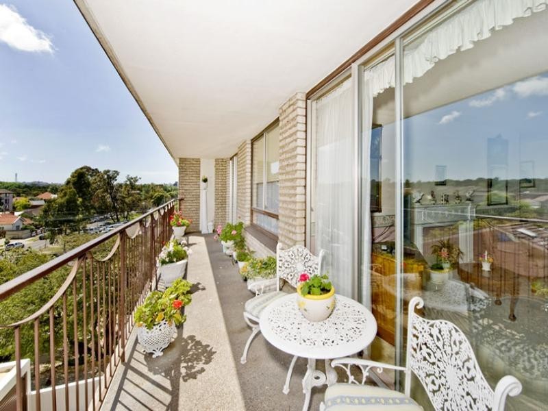 Level 4 4D/3-7 Anzac Parde, Kensington NSW 2033