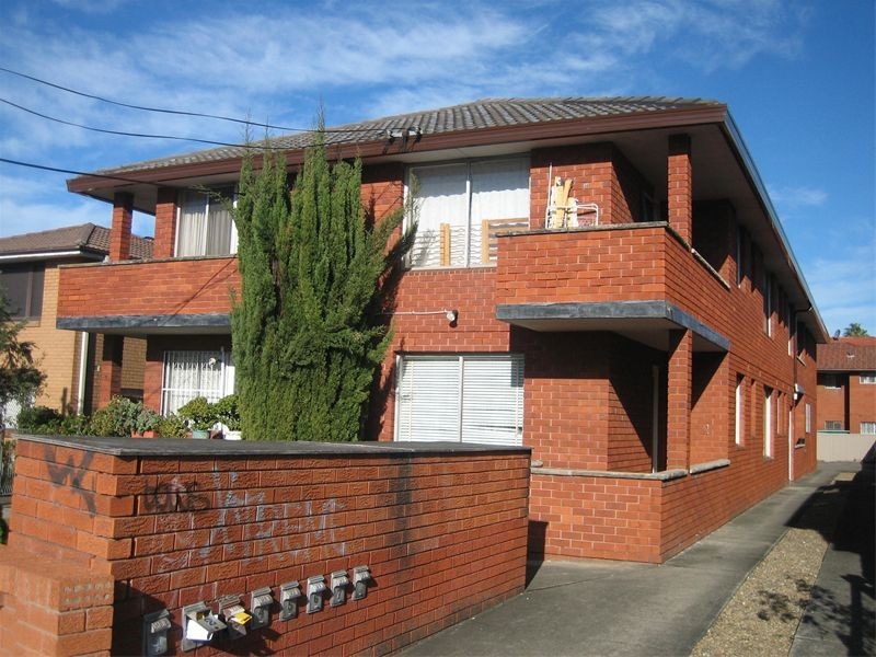 30 South Parade, Campsie NSW 2194