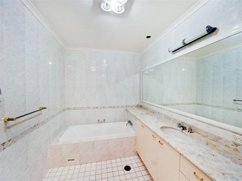 87 Brompton Road, Kensington NSW 2033