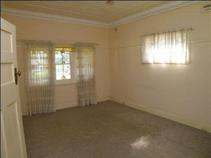 67 Mooramie Avenue, Kensington NSW 2033