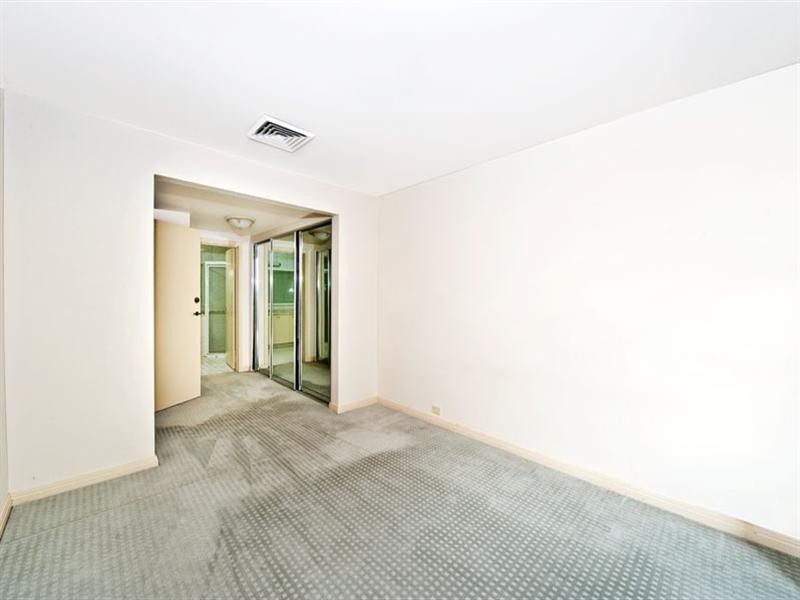 87 Brompton Road, Kensington NSW 2033