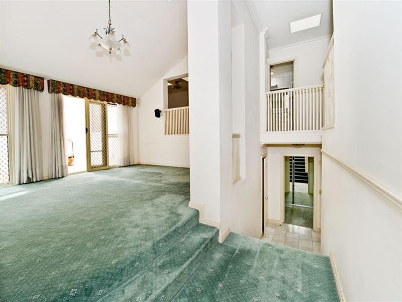 87 Brompton Road, Kensington NSW 2033