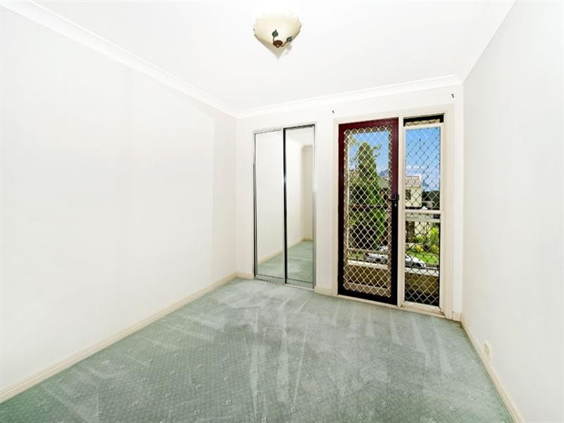 87 Brompton Road, Kensington NSW 2033