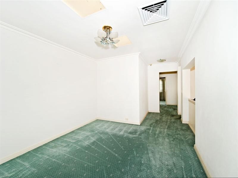 87 Brompton Road, Kensington NSW 2033