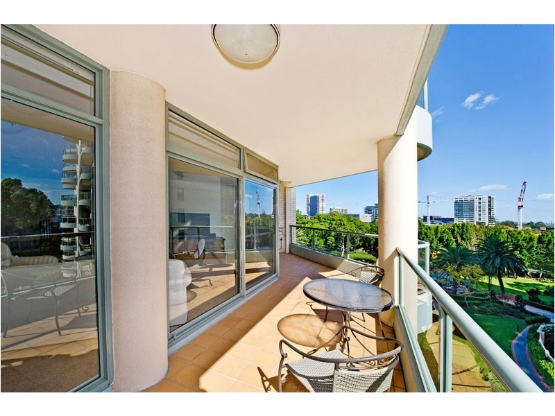 403/7 Black Lion Place, Kensington NSW 2033