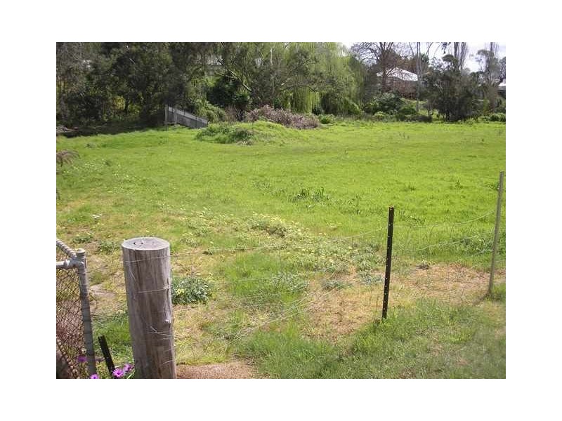 38 Roberts Street, Balingup WA 6253