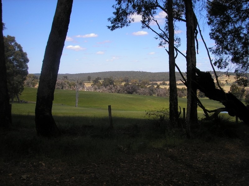 11 Russell Road, Balingup WA 6253