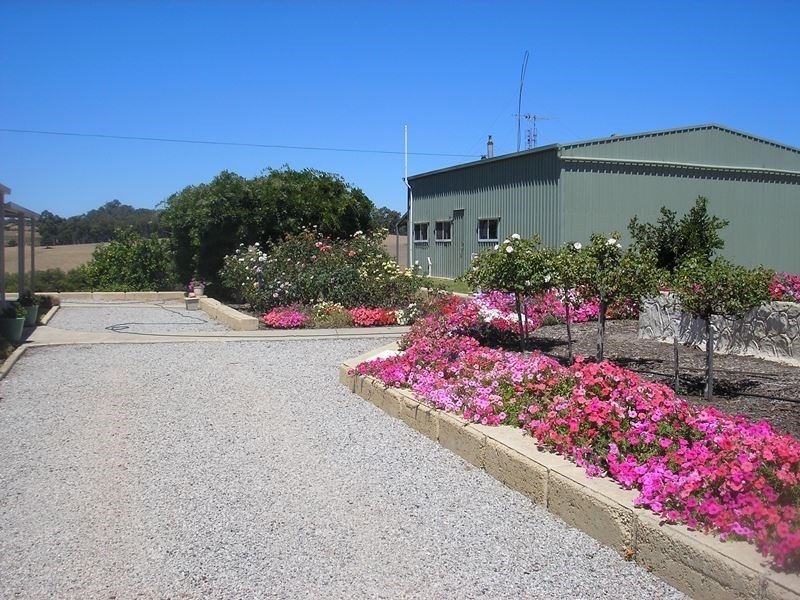 55 Martin Place, Mullalyup WA 6252