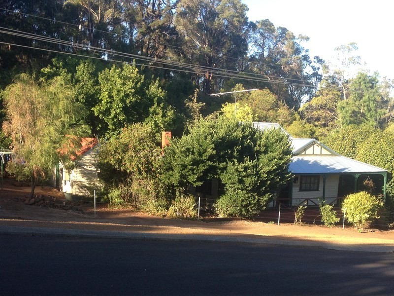 12 Loftie Street, Bridgetown WA 6255