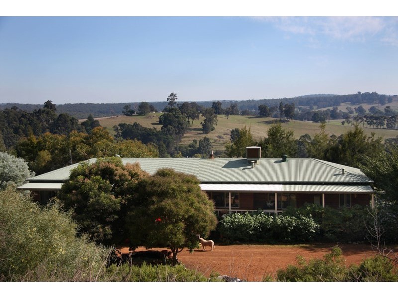 36 Campbell Street, Balingup WA 6253