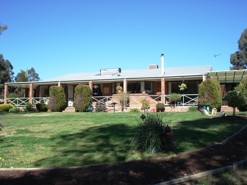 26 Tweed Road, Bridgetown WA 6255