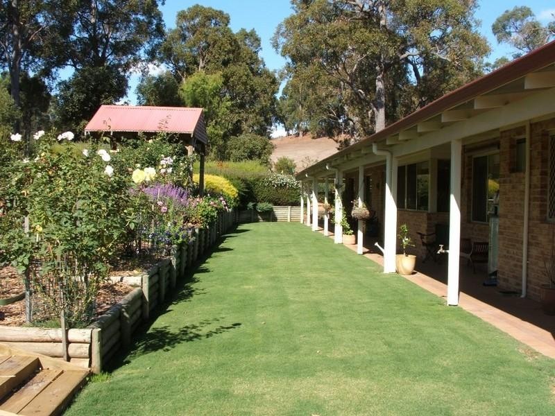 65 Hereford Heights, Bridgetown WA 6255