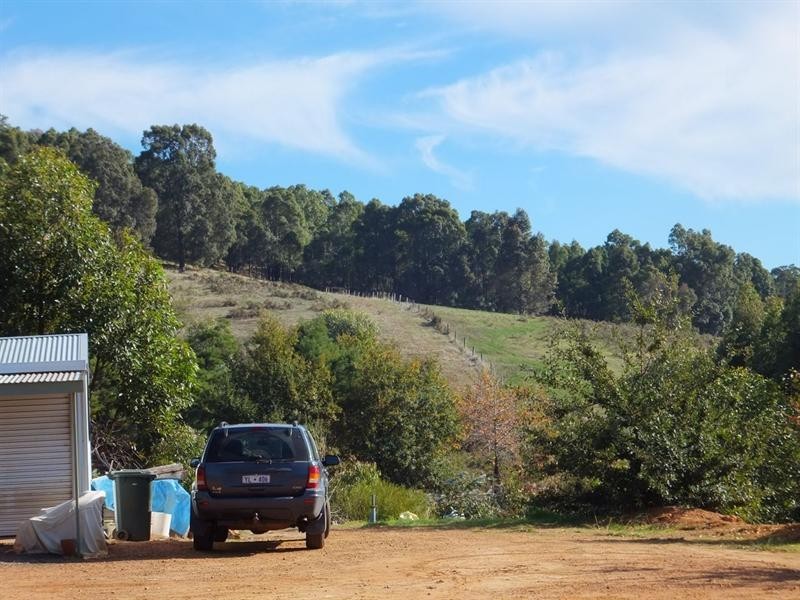 120 Grandis Grove, Balingup WA 6253