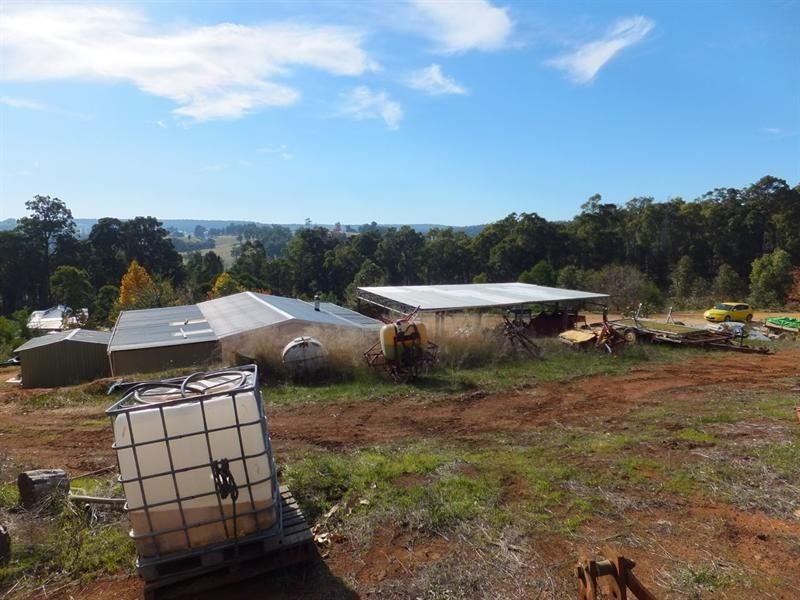 120 Grandis Grove, Balingup WA 6253