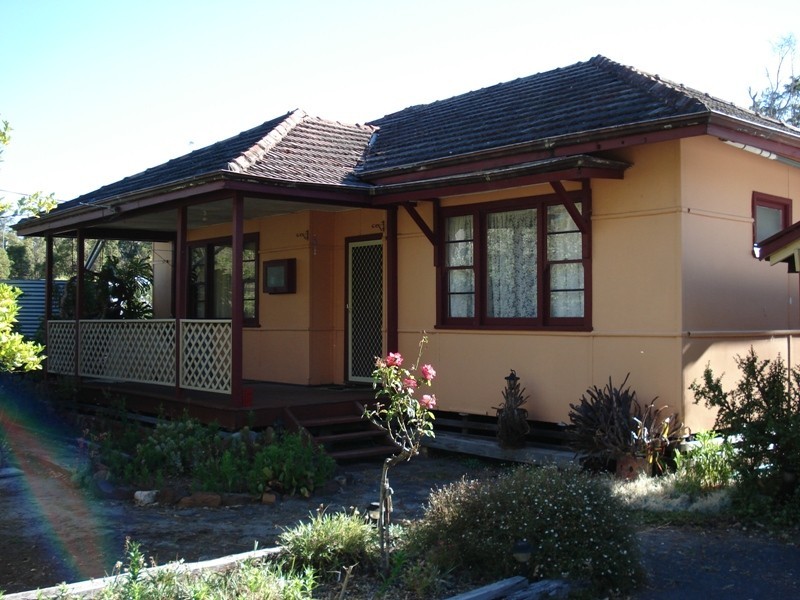 7 Giles Street, Wilga WA 6243