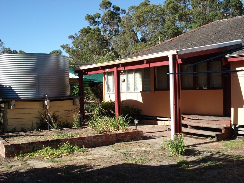 7 Giles Street, Wilga WA 6243