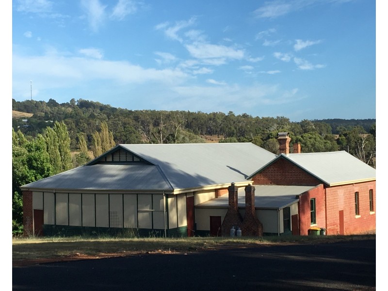 8 Roberts Street, Balingup WA 6253