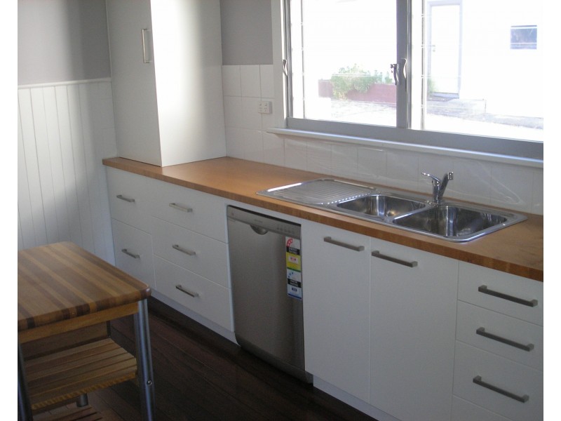 8 Roberts Street, Balingup WA 6253