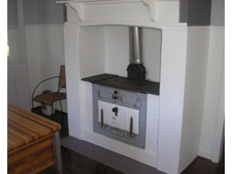 8 Roberts Street, Balingup WA 6253