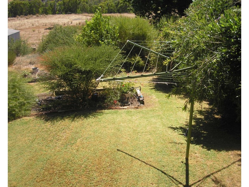 24 Blackwood River Drive, Balingup WA 6253