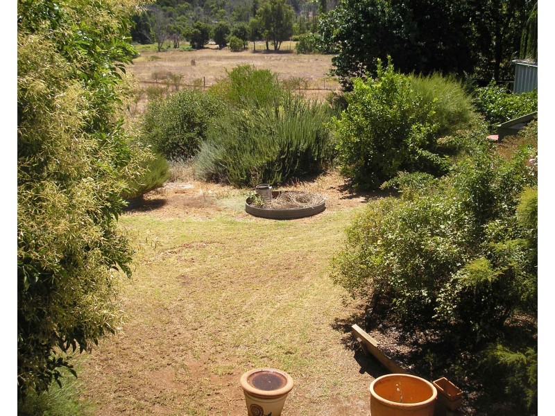 24 Blackwood River Drive, Balingup WA 6253