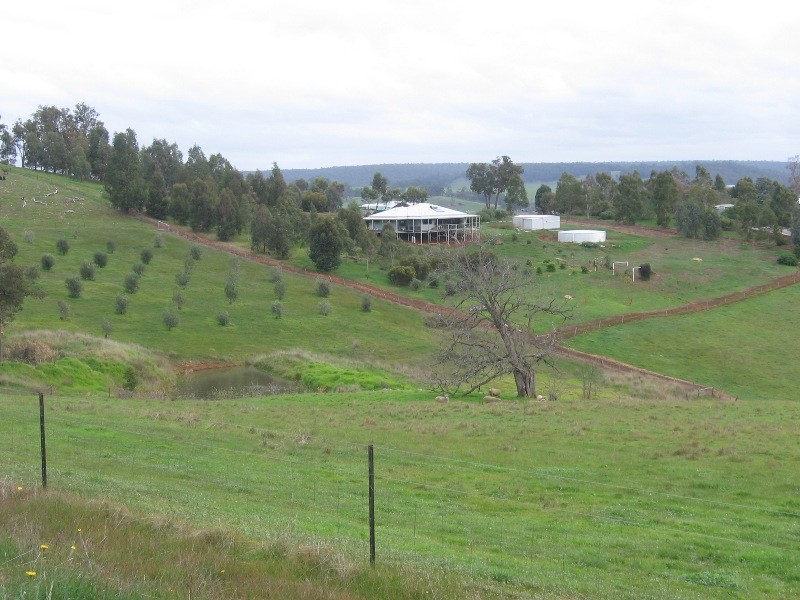 6 Rokewood Hts, Bridgetown WA 6255