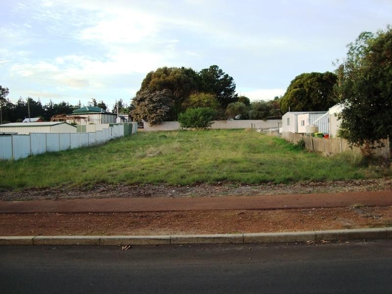 58 Blackwood Road, Greenbushes WA 6254