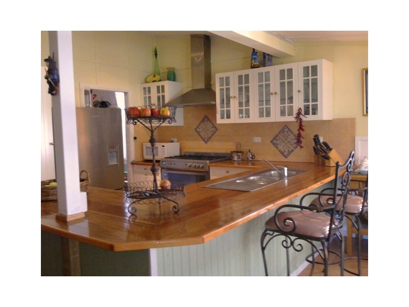 11 Brockman Street, Balingup WA 6253