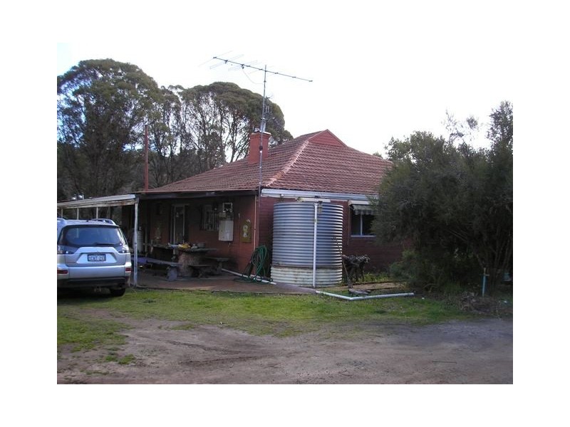 14 South Western Highway, Balingup WA 6253
